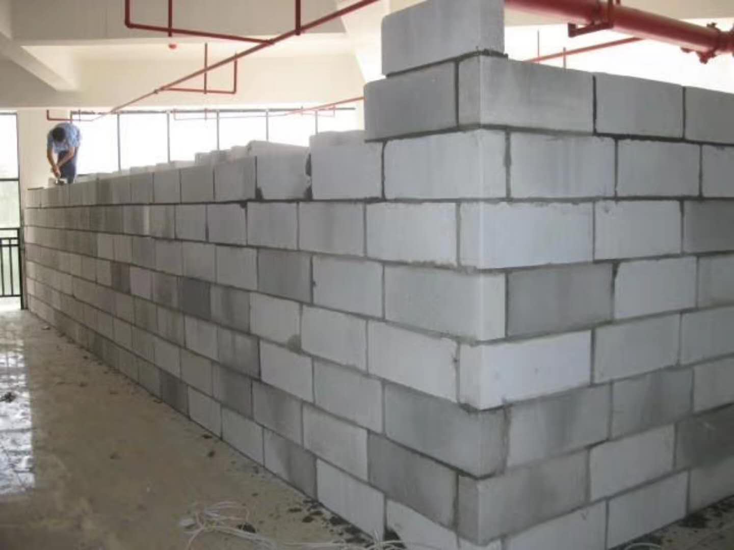 海陵蒸压加气混凝土砌块承重墙静力和抗震性能的研究